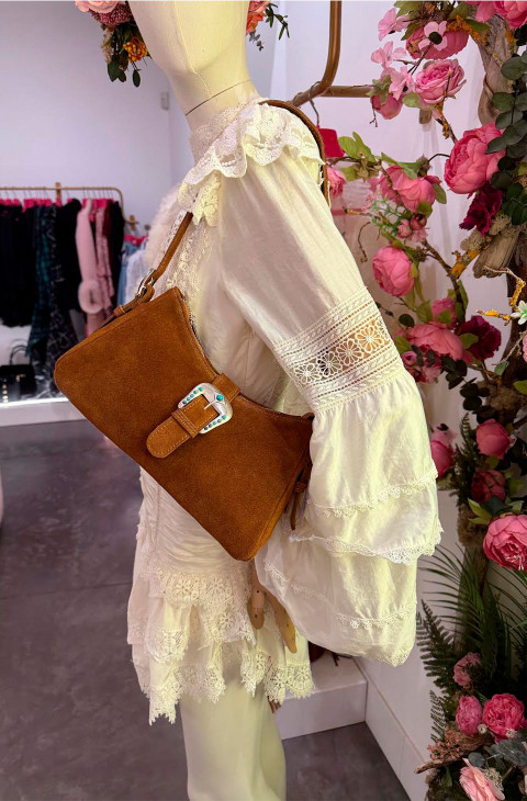 BOLSO ANTE COGNAC DETALLE TURQUESAS